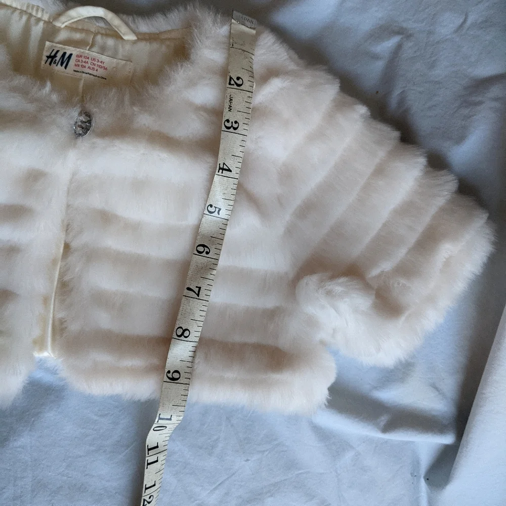 Like new H&M feux fur girl bolero jacket size 4